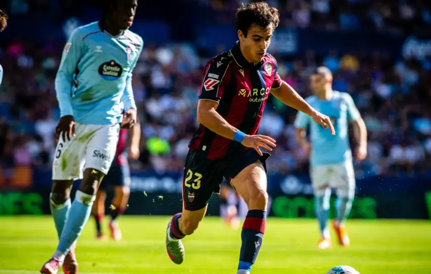 El Málaga CF, en la lista de equipos interesados por Manu Sánchez