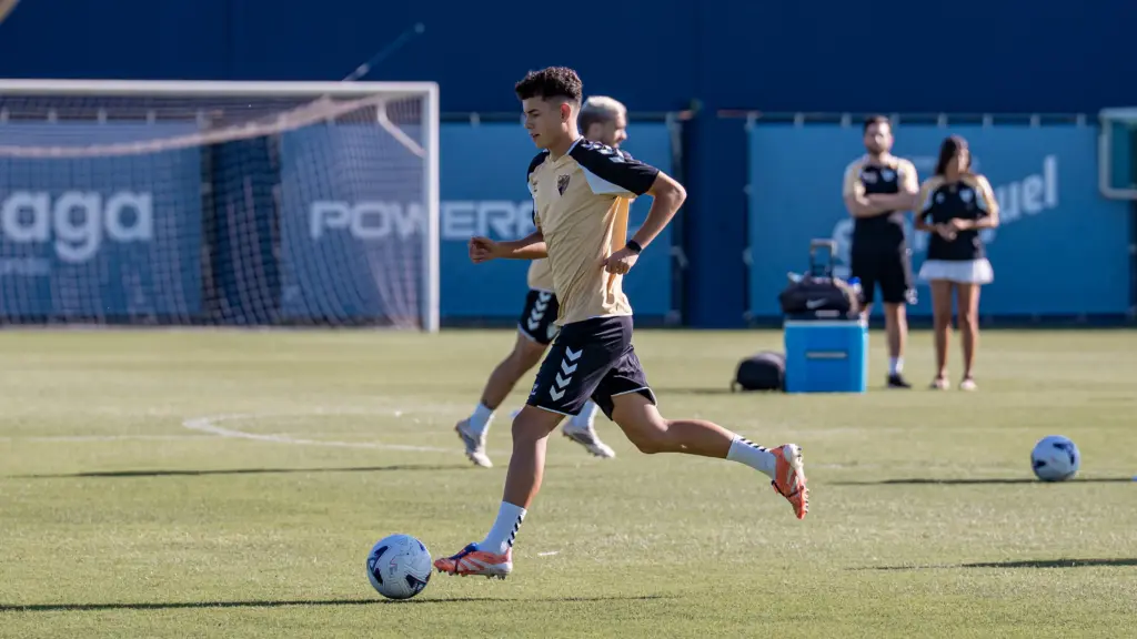 santaella entrenamiento pretemporada malaga 44 11zon