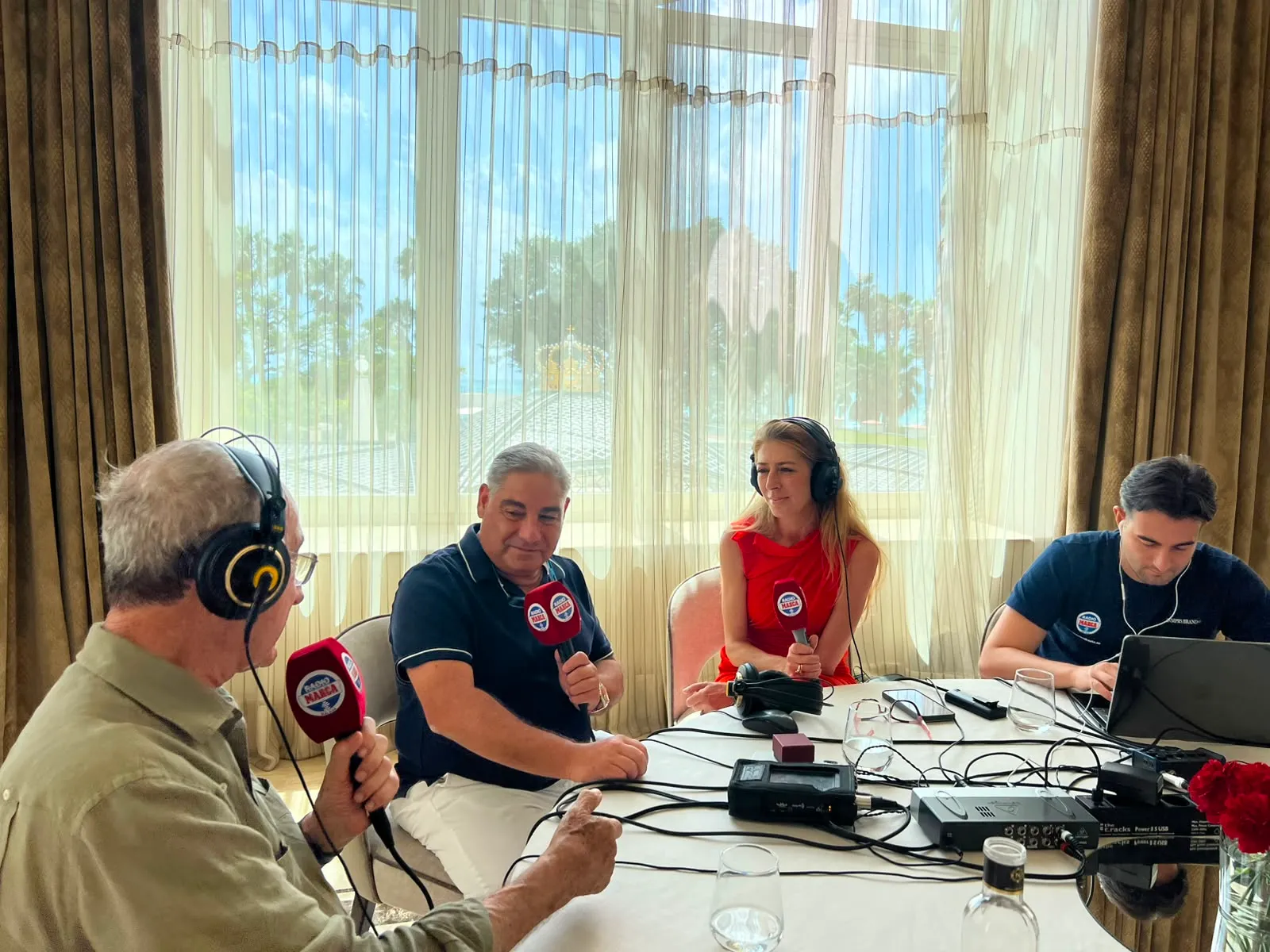 Francisco de la Torre y el futuro del Málaga CF: "A todos nos gustaría que Al-Thani vendiese a un tercero solvente" 5 1 - ENTREVISTA DE LA TORRE EN LA FERIA