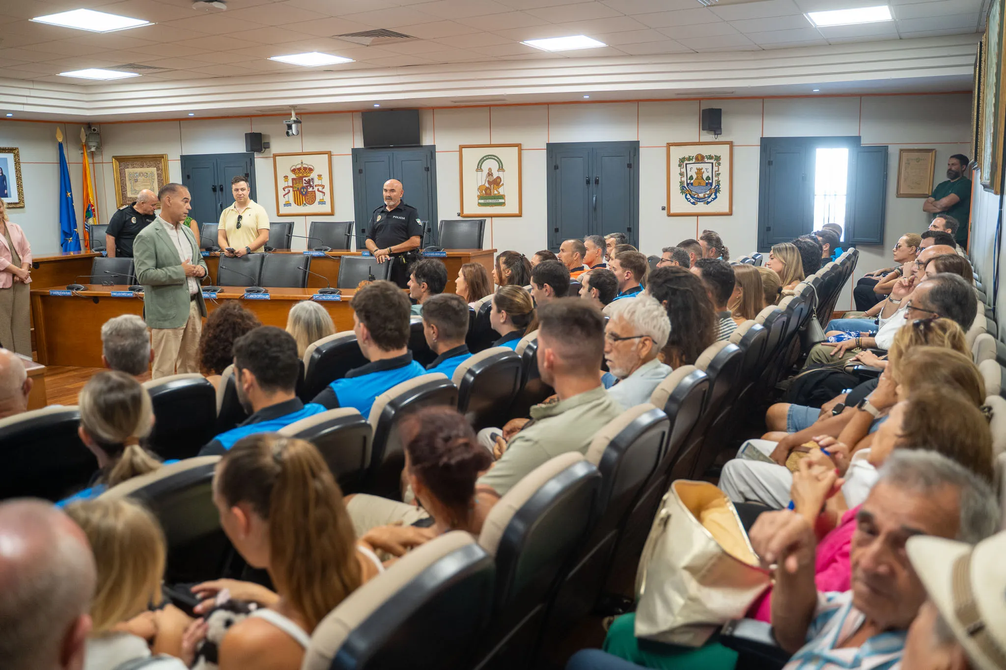 Benalmádena incorpora 12 nuevos informadores municipales para reforzar la seguridad, la atención ciudadana y la información en las playas 4 11 - INFORMADORES MUNICIPALES BENALMÁDENA