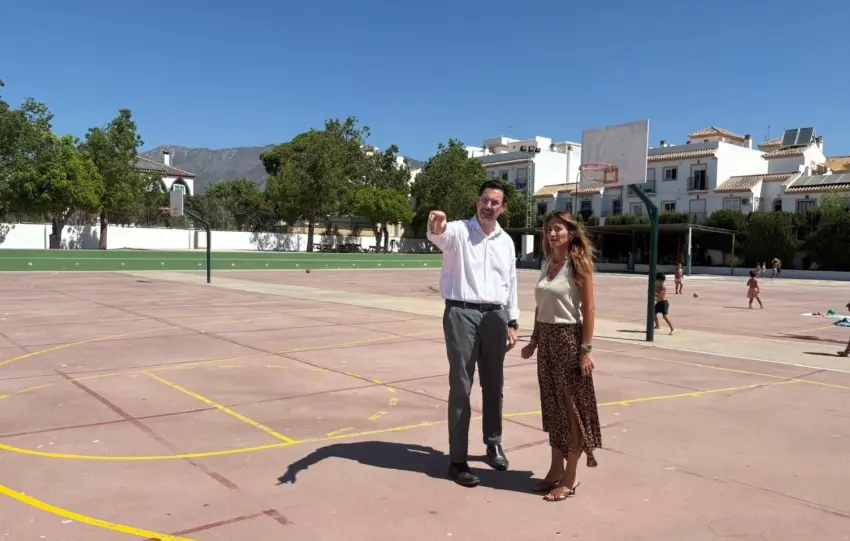 38 - ANA MATA CUBIERTA COLEGIOS MIJAS