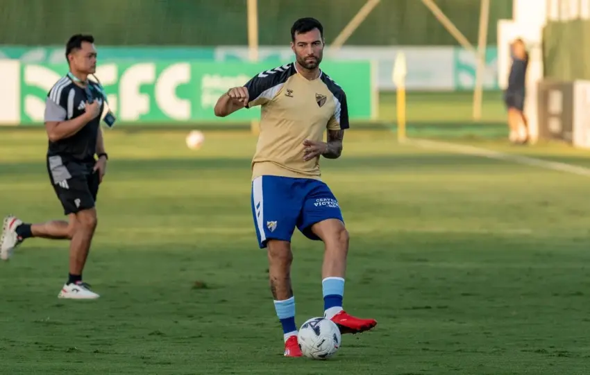 ÁLEX PASTOR REGRESA 348 DÍAS DESPUÉS