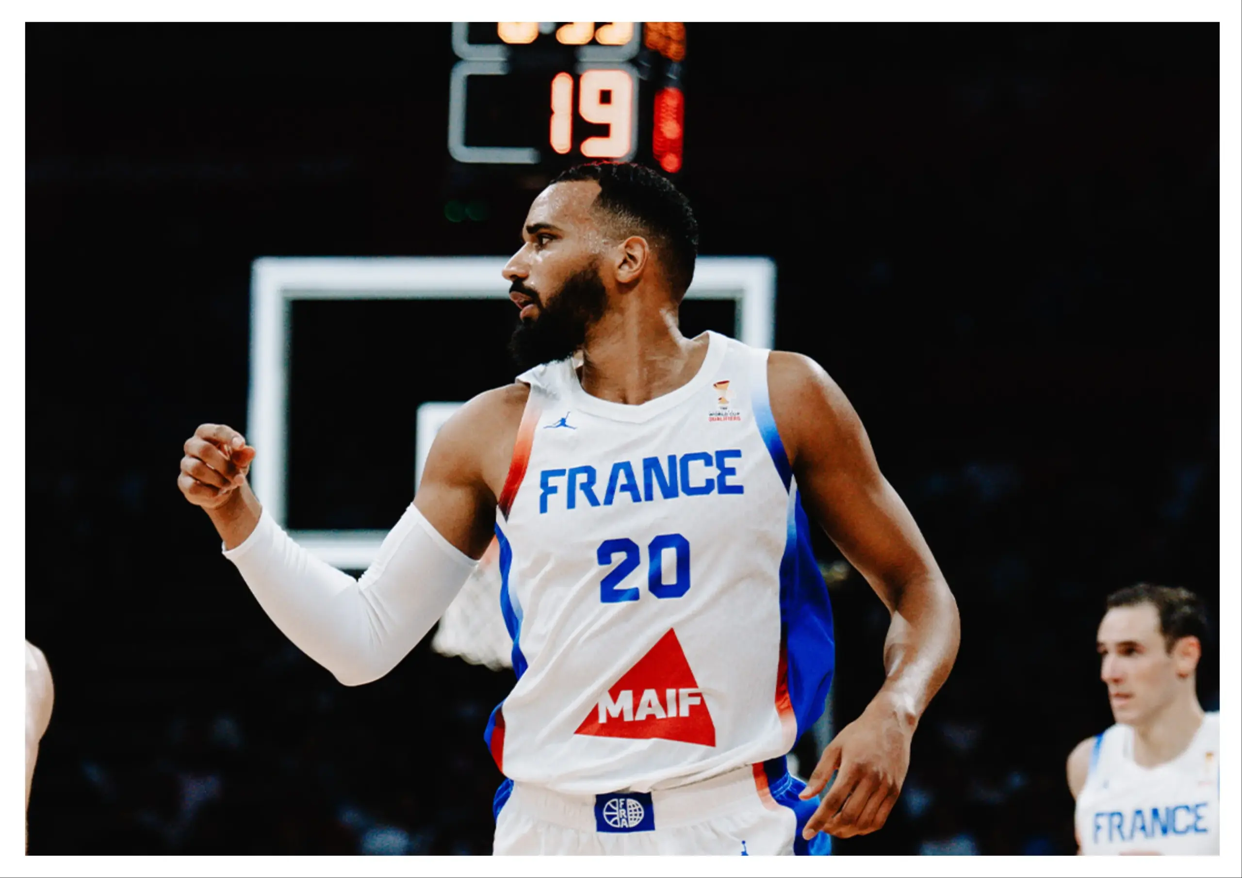 AMINE NOUA EL MEJOR DE FRANCIA ANTE SERBIA