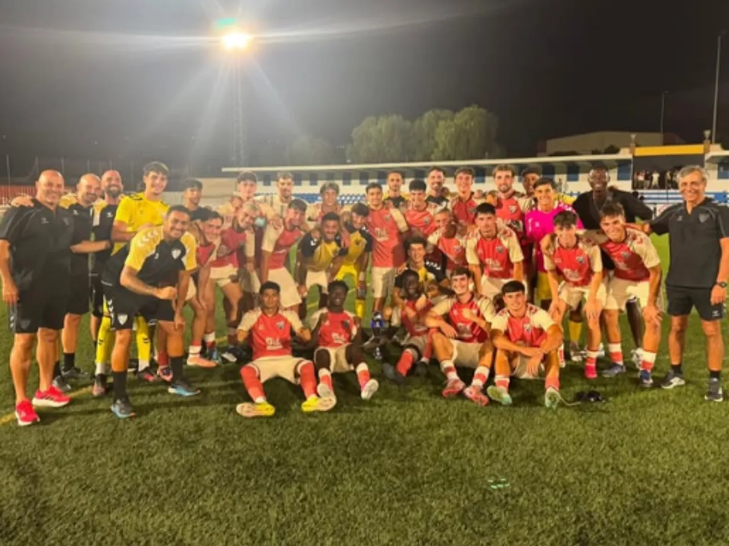 El Atlético Malagueño gana su segundo amistoso y se hace con el Trofeo Virgen de Gracia