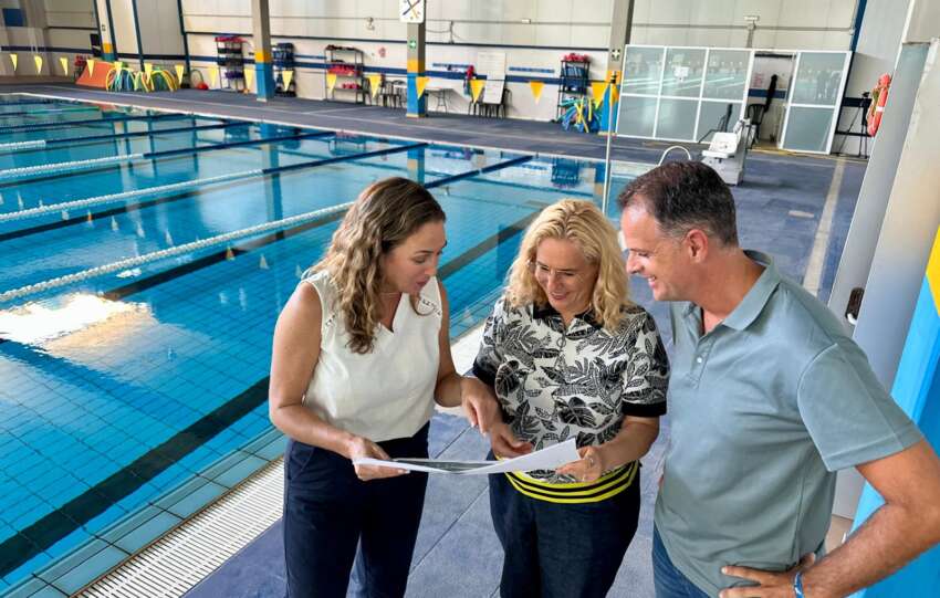 La alcaldesa visita junto a los concejales de Urbanismo y Deportes las obras de la piscina David Meca 2