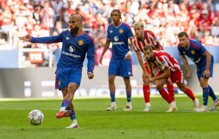 El Manchester United remonta al Atlético de Madrid y muestra su fragilidad defensiva