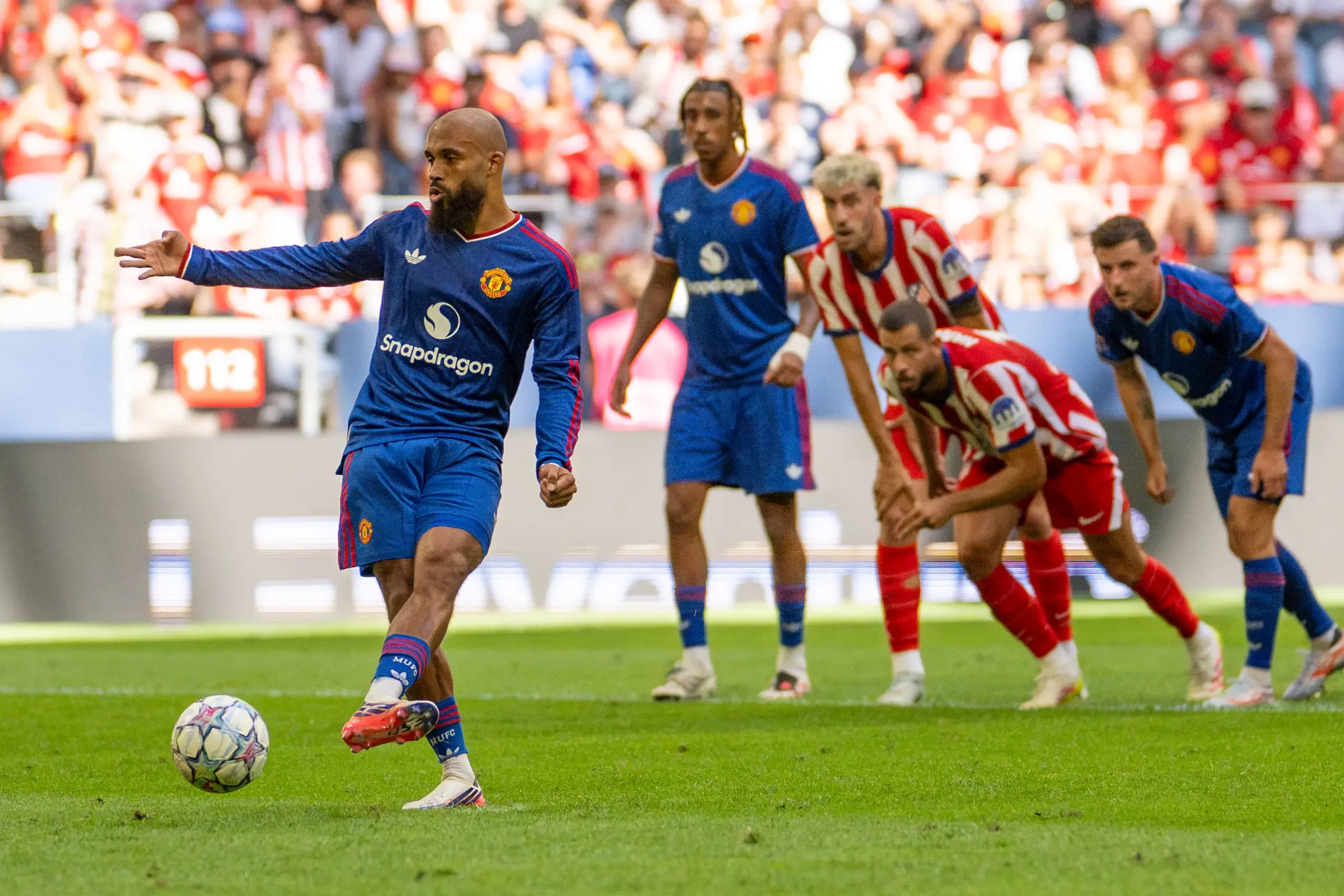 El Manchester United remonta al Atlético de Madrid y muestra su fragilidad defensiva