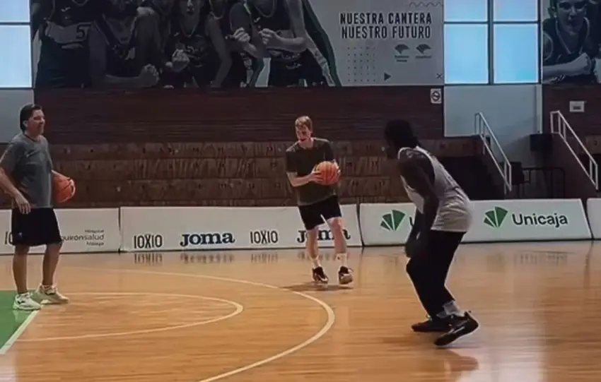 TYSON PÉREZ ALBERTO DÍAZ Y PERRY ADELANTAN SUS VACACIONES