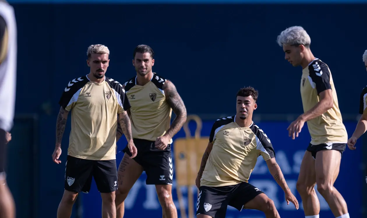El Málaga CF encara el estreno ante el Atlético con siete bajas