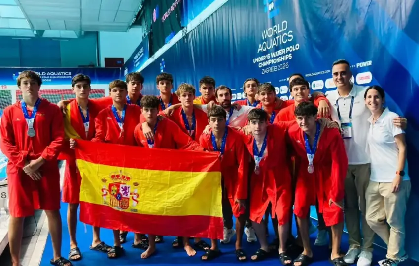 jose luis gomez waterpolo malaga campeon espana.jpg