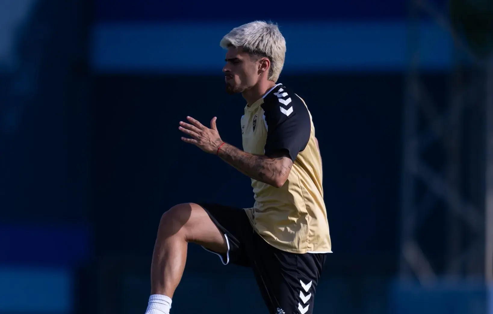 Radio Marca 6 El Málaga CF vuelve al trabajo con Juan Cruz y sin Carlos Dotor ni Fernando Calero