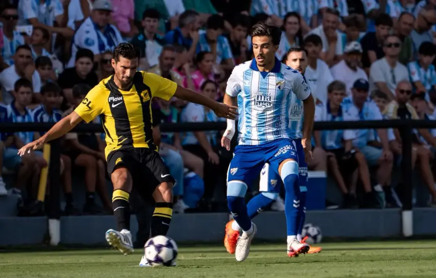 OFICIAL | Pablo Arriaza renueva con el Málaga CF hasta 2028 y se marcha cedido al CD Estepona