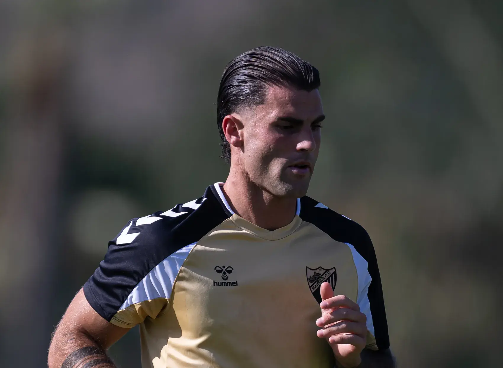 Eneko Jauregi no completa el entrenamiento por una sobrecarga