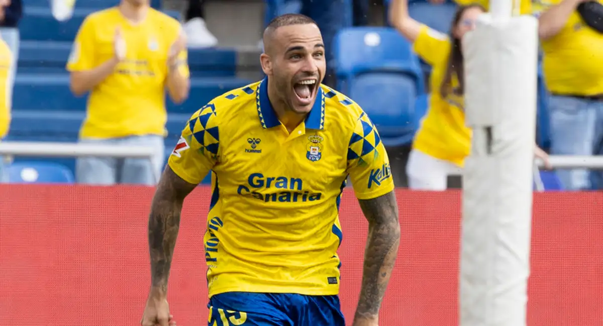 Sandro pone al Málaga como ejemplo para Las Palmas: "Hubo gente de su casa, gente que siente los colores"