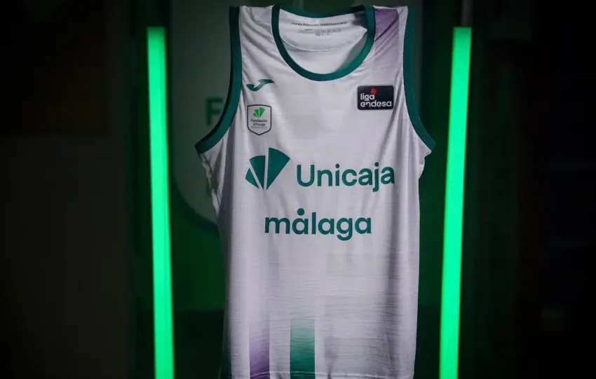 El Unicaja presenta su nueva segunda equipación para la temporada 2026/27