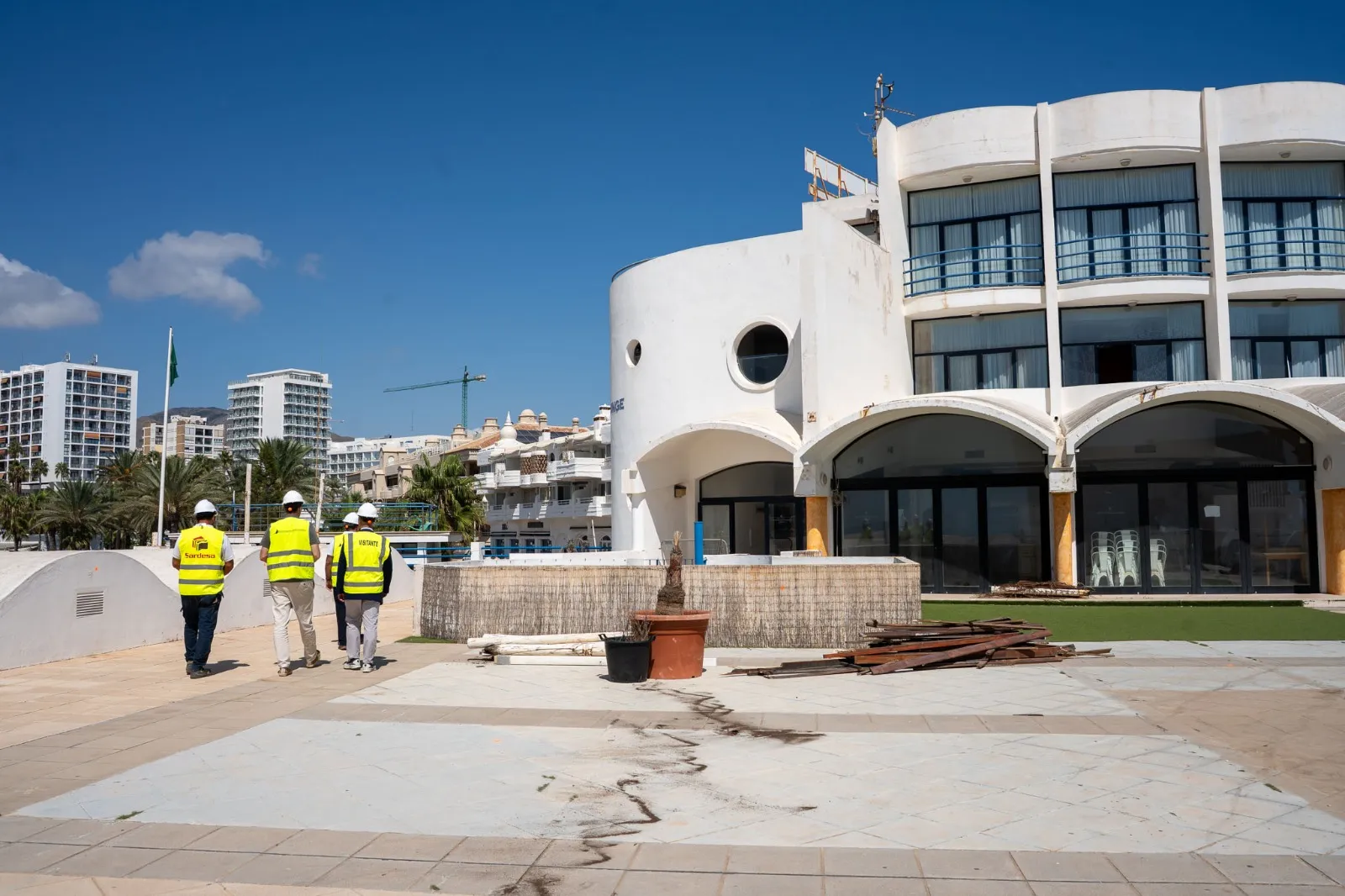 El alcalde de Benalmádena visita las obras de reforma integral del Centro Náutico 2 16 - CENTRO NÁUTICO BENALMÁDENA