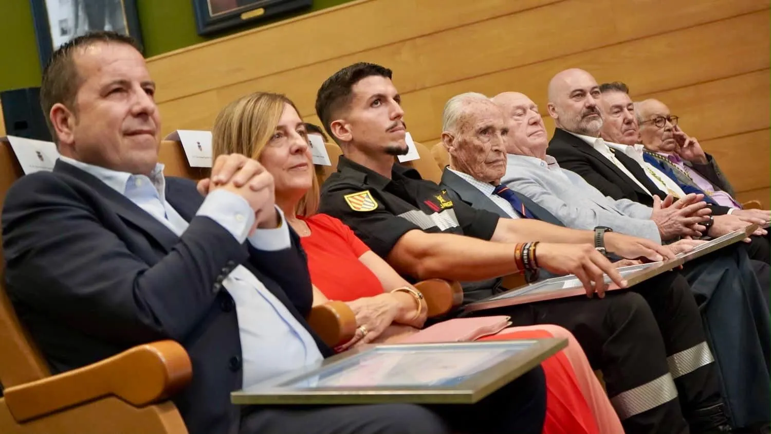 Torremolinos rinde homenaje a la Hermandad de San Miguel, Antonio José Aguilar Jáuregui, José Luque Navajas y José Manuel Sánchez Gonzalo, en el aniversario de su autonomía 6 59 - DÍA AUTONOMÍA TORREMOLINOS