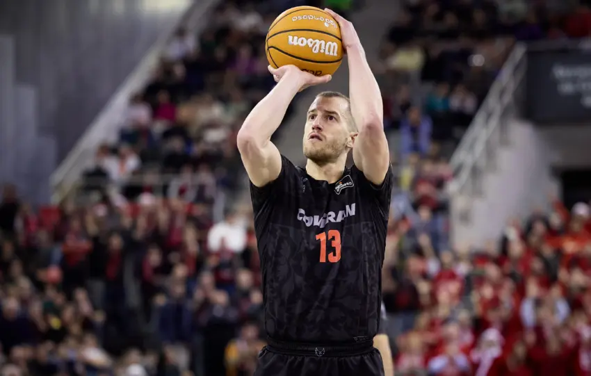 MATT THOMAS FICHA POR EL UNICAJA