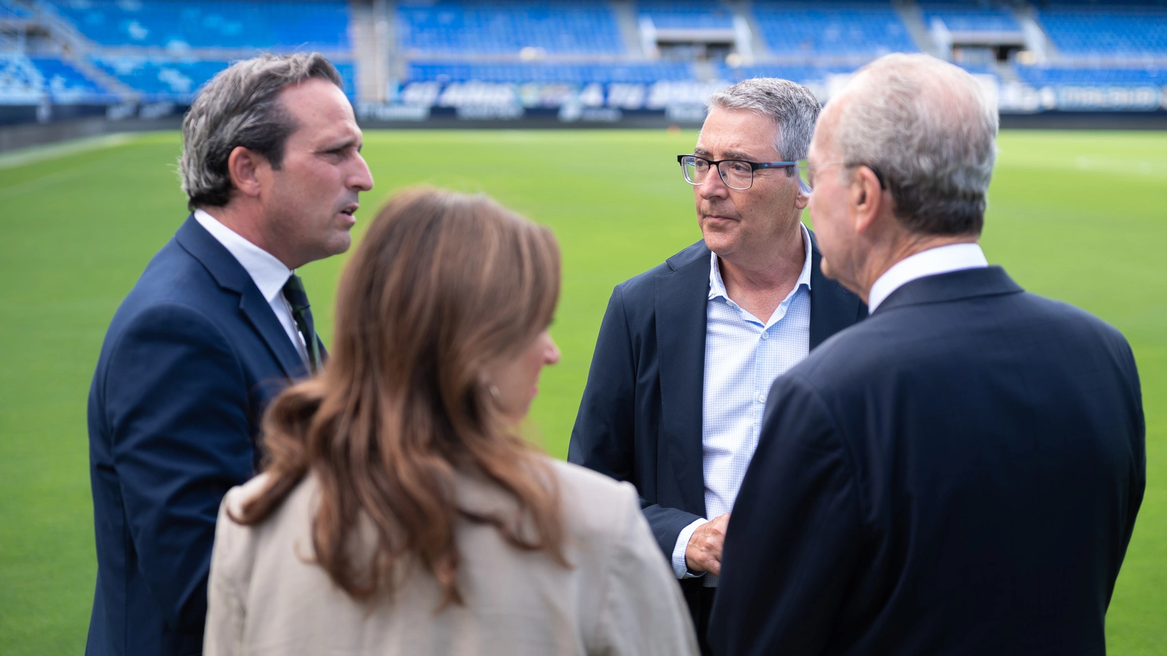 Diputación, Ayuntamiento y Junta de Andalucía renuevan con el Málaga CF
