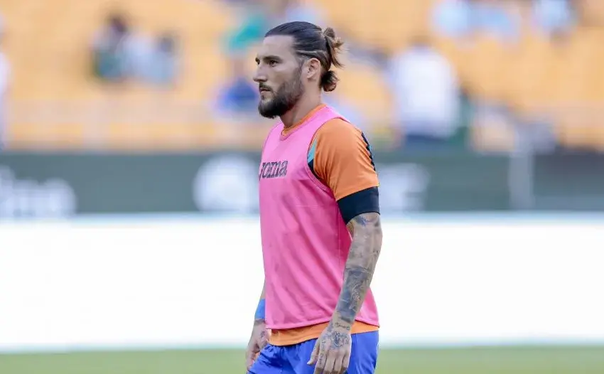 Gudelj vuelve a aparecer en el camino del Málaga