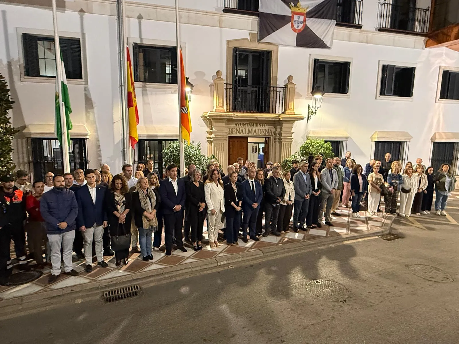 14 - MINUTO DE SILENCIO BENALMADENA VICTIMAS TOLEDO