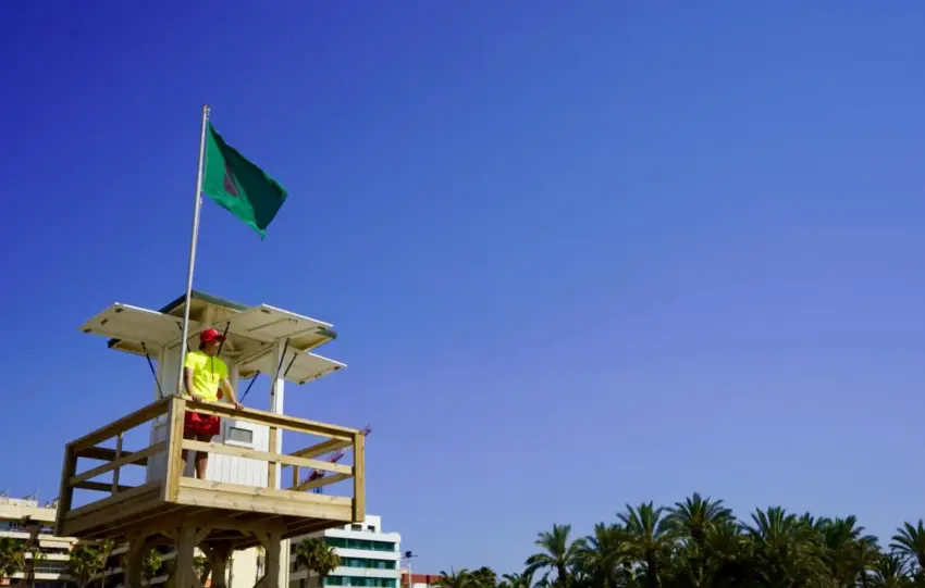 24 - SOCORRISMO PLAYAS TORREMOLINOS