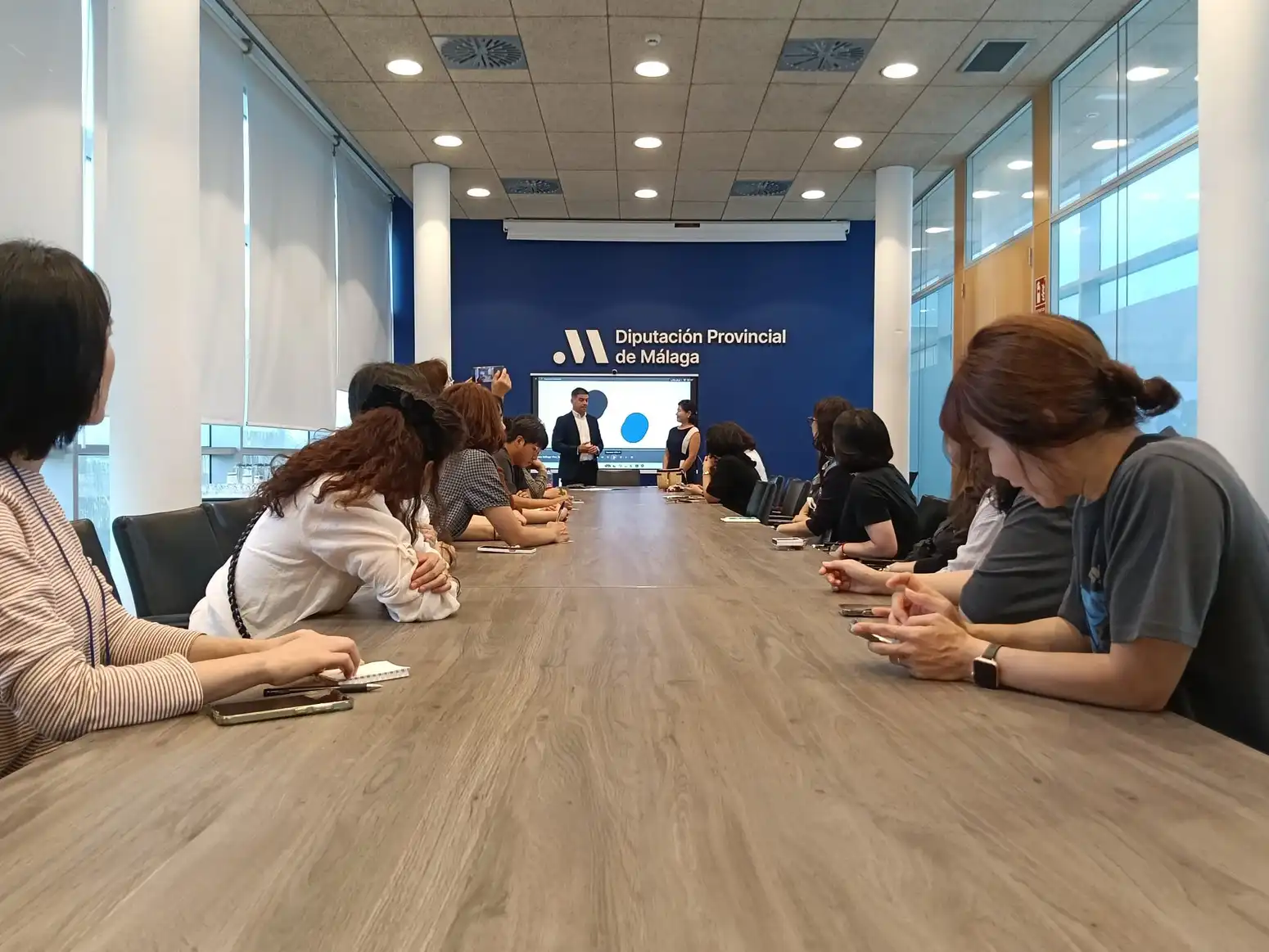 Una delegación de Corea del Sur visita la Diputación para conocer su programa de sostenibilidad y cambio climático 4 31 - COREA DEL SUR EN DIPUTACIÓN