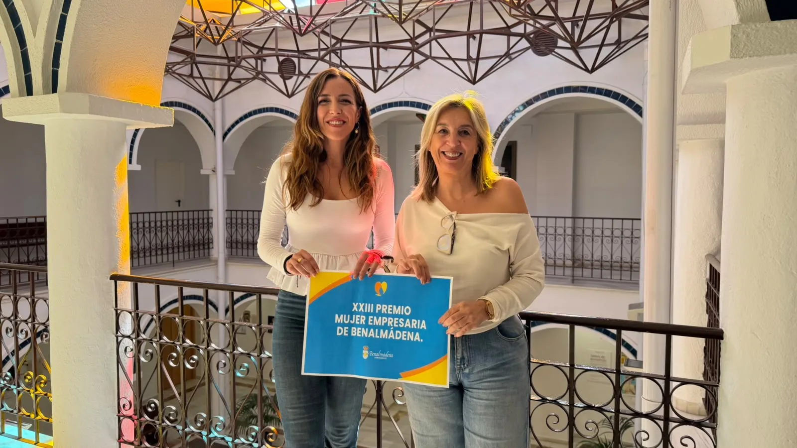 Radio Marca 35 5 - PREMIO MUJER EMPRENDEDORA BENALMÁDENA