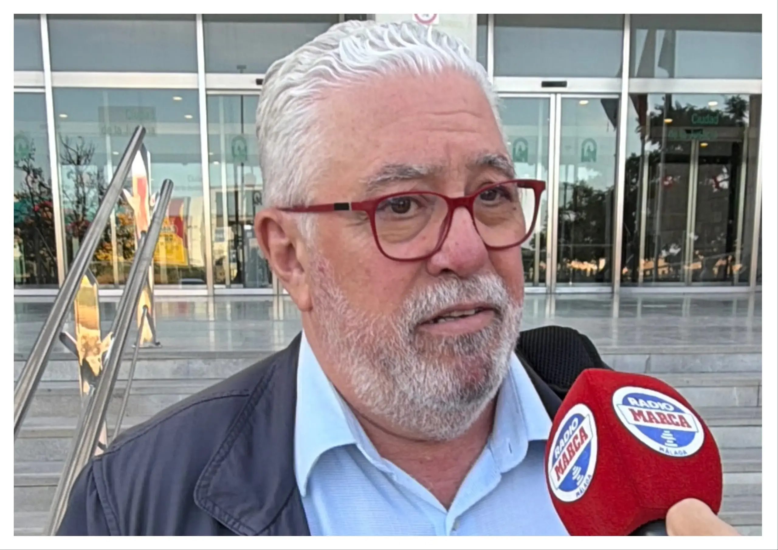 Radio Marca 9 APA MUESTRA SU ASOMBRO ANTE BLUEBAY