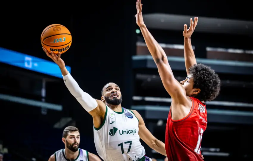 ¡Así te hemos contado la victoria del Unicaja ante el Juventus Utena en Lituania!