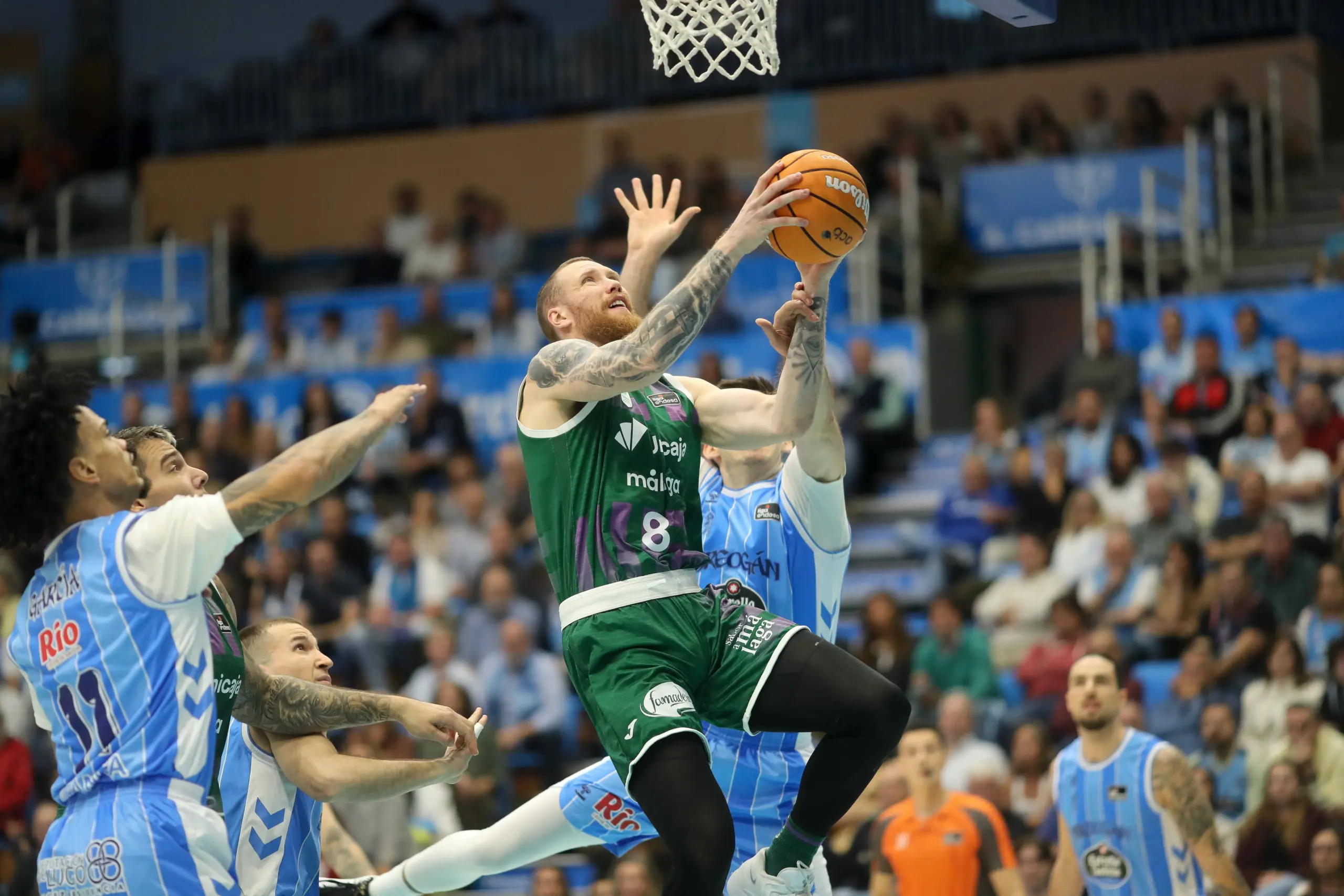 Brazdeikis Unicaja Bandeja Breogan scaled