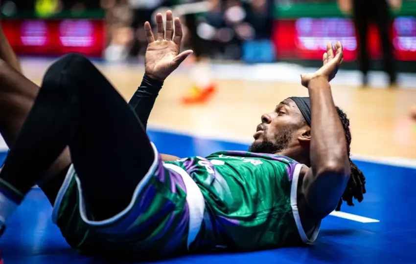 NOTAS Y 1X1 DEL UNICAJA ANTE EL PARDUBICE
