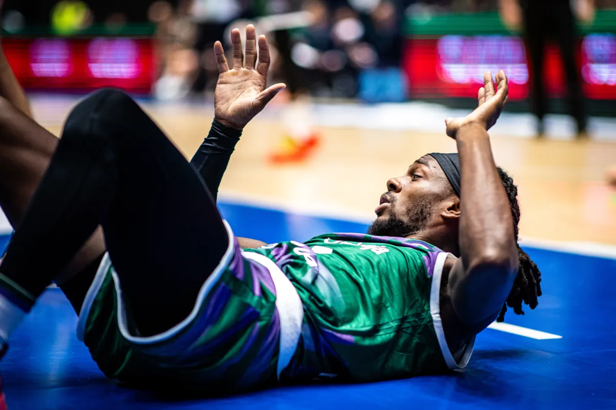 Radio Marca 18 NOTAS Y 1X1 DEL UNICAJA ANTE EL PARDUBICE